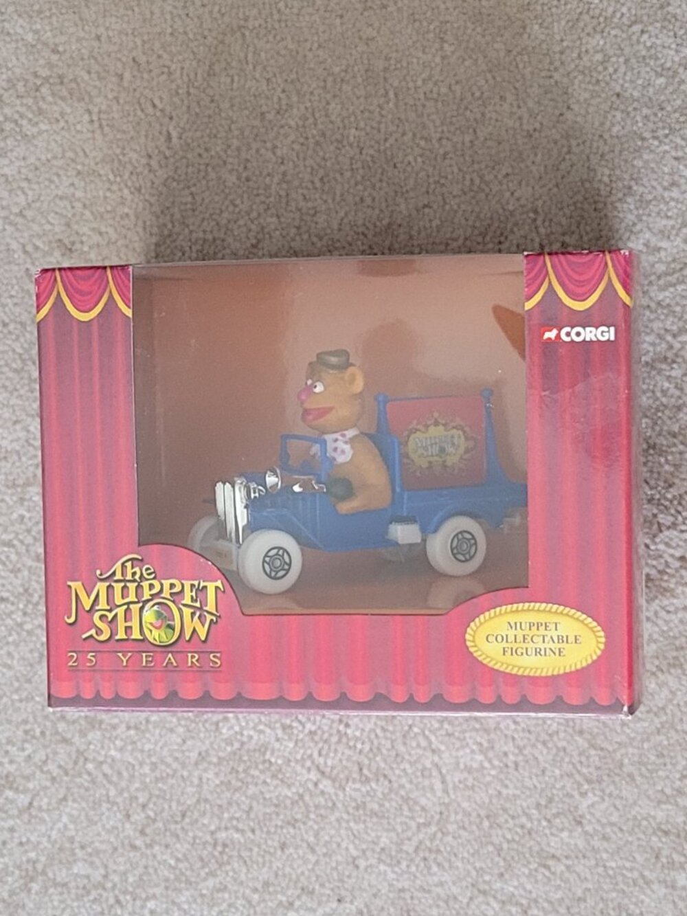 New Corgi Fozzie Bear Car Muppets 25th Anniversary Figure Vintage NWT